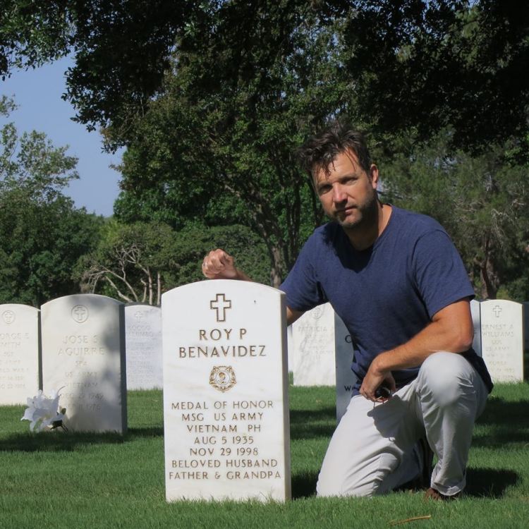 eric-blehm-legend-roy-benavidez-grave
